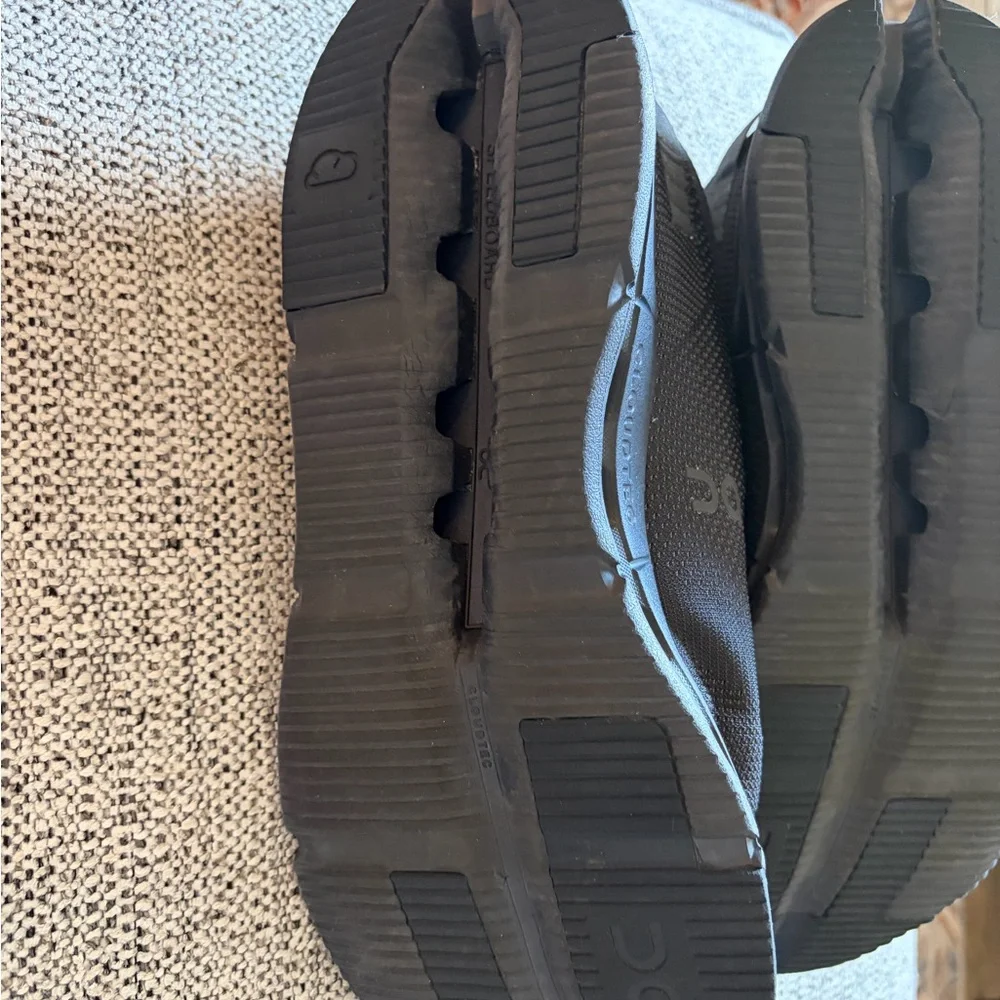 On Cloudnova 2 sneakers in an all-black colorway men’s size 13 - Picture 5 of 10